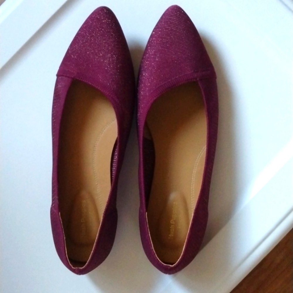 Like new!Hush Puppies purple flats